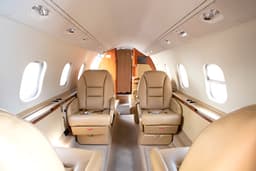 Learjet 60 N975LV
