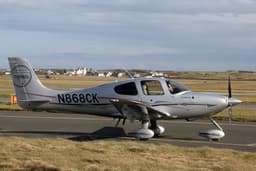 Cirrus SR22 N868CK