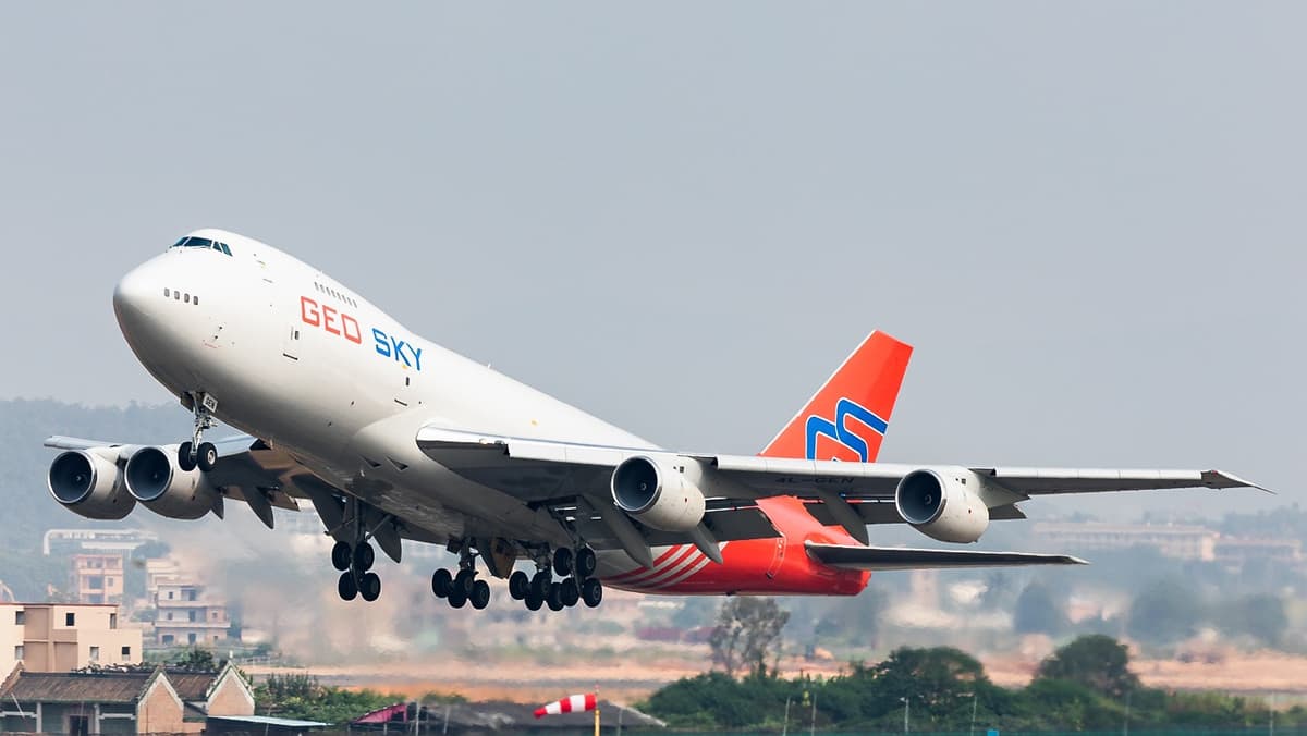 Boeing 747-246F 4L-GEN