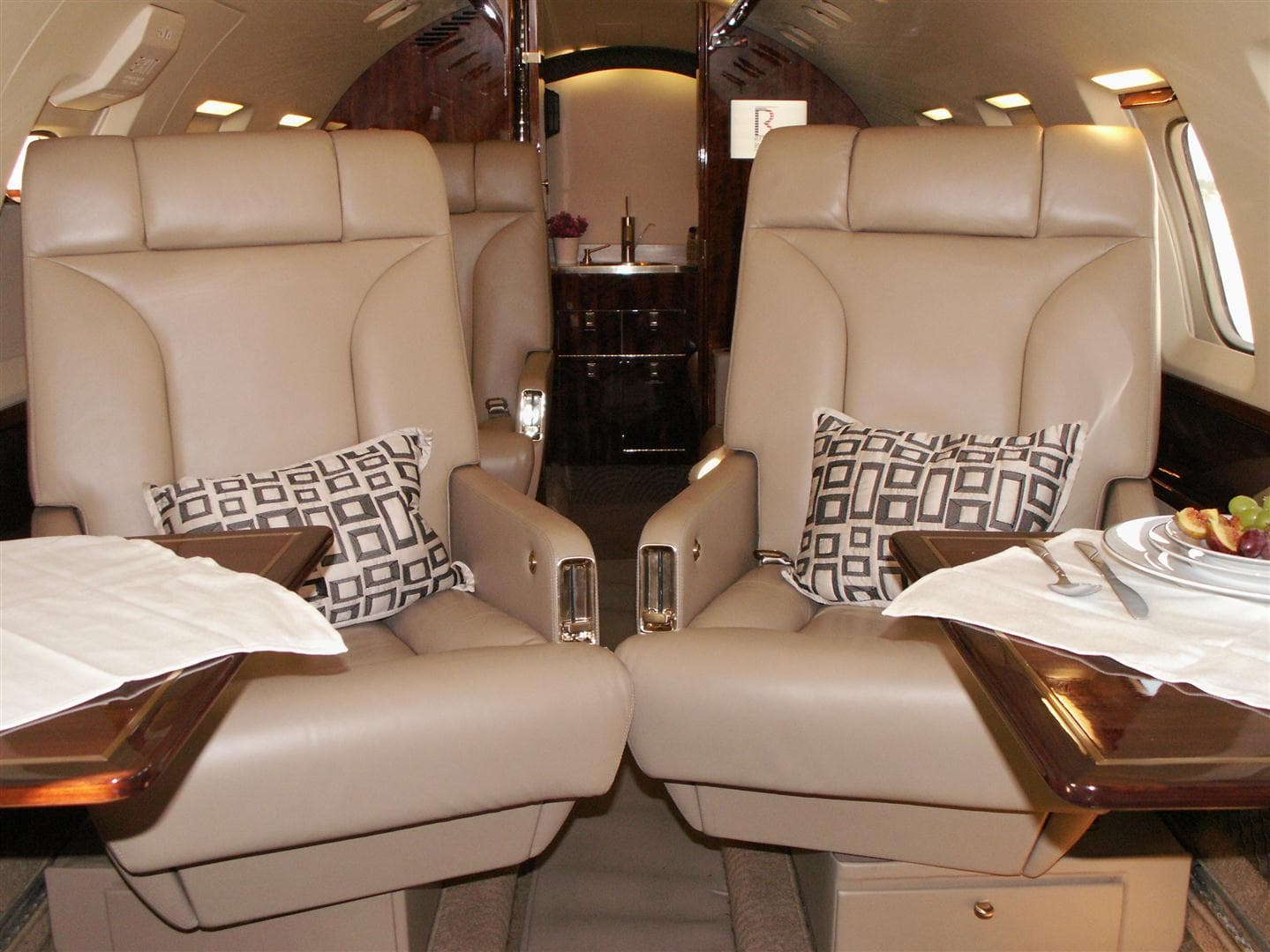 Hawker 800 4X-CZO