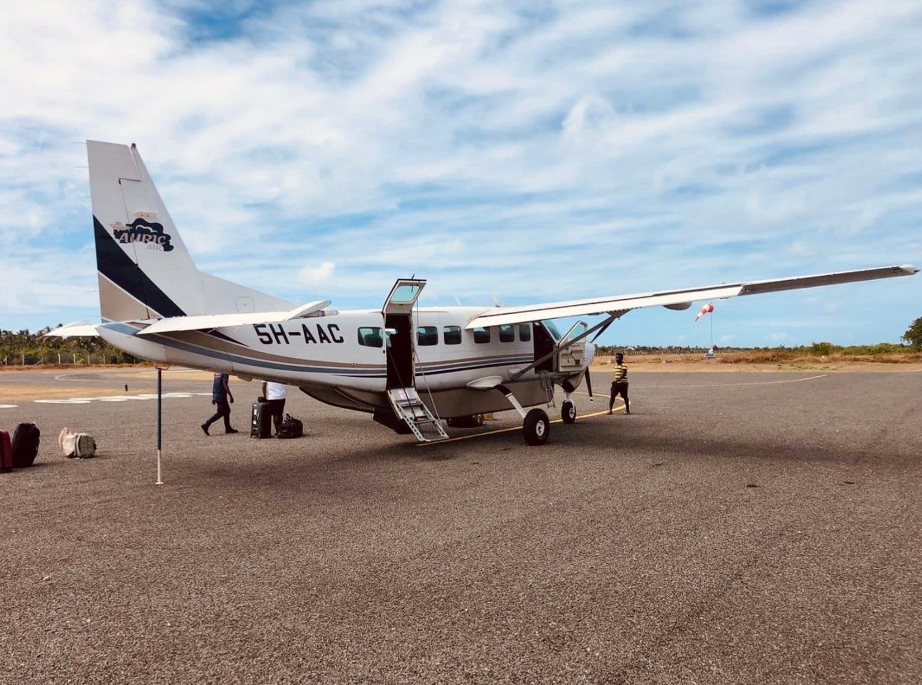 Cessna 208B Grand Caravan 5H-AAC