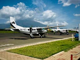 Cessna 208B Grand Caravan EX 5H-AAJ