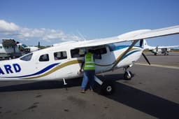 Cessna 207 5H-ARD