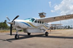 Cessna 208B Grand Caravan 5H-CAT