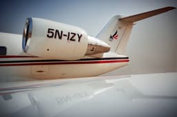 Challenger 604 5N-IZY
