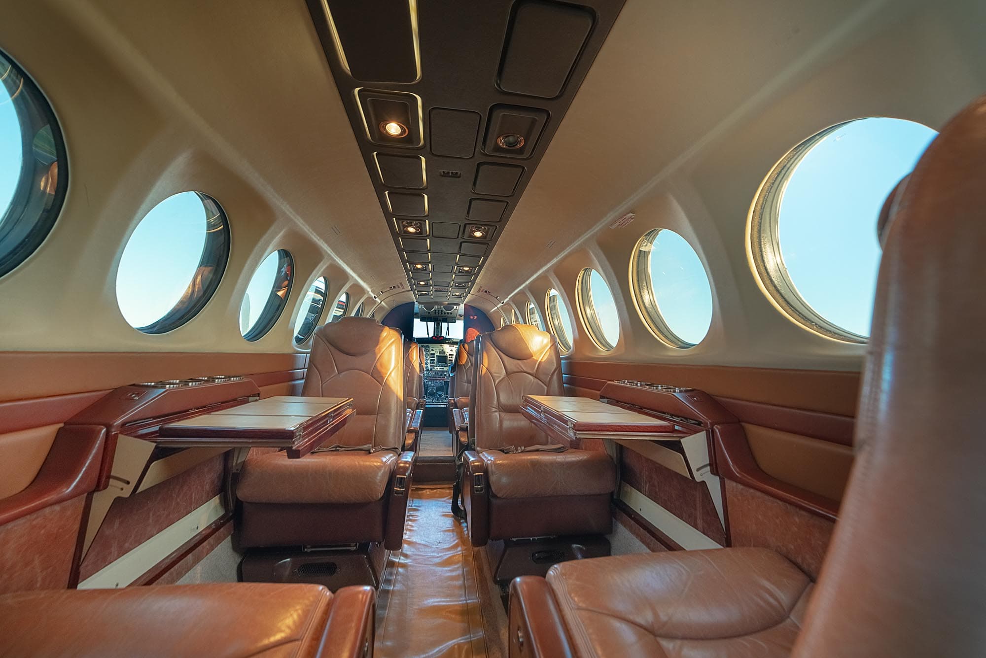 Beechcraft King Air 350iER 5Y-RIS