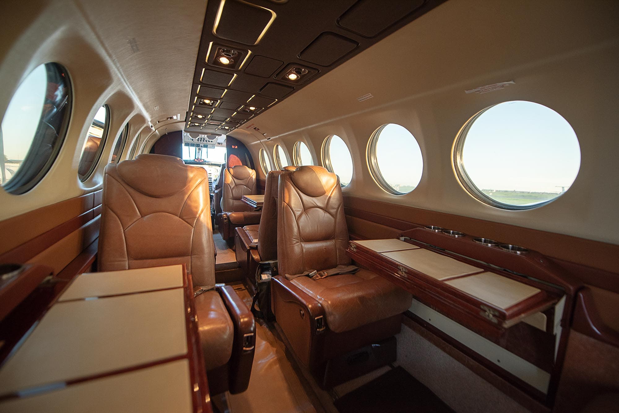 Beechcraft King Air 350iER 5Y-RIS