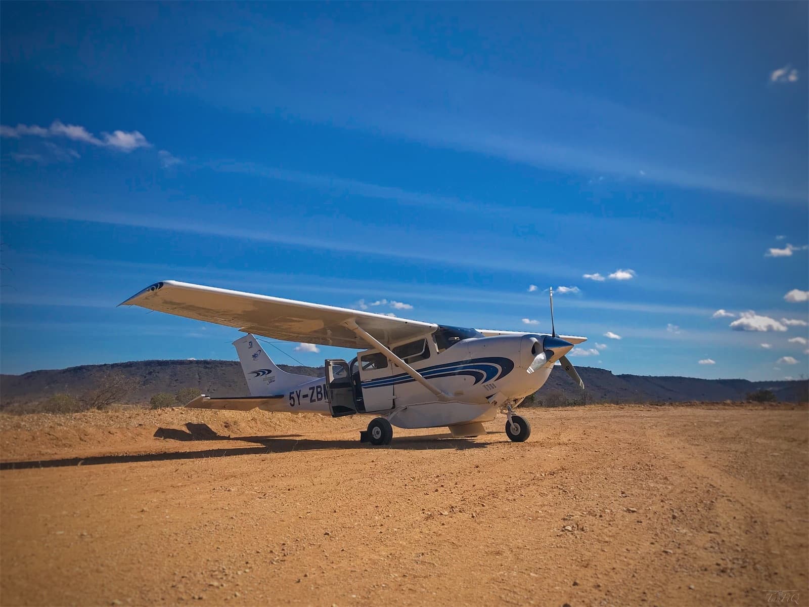Cessna 208B Grand Caravan 5Y-ZBN