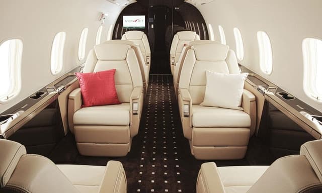 Challenger 350 N357VJ