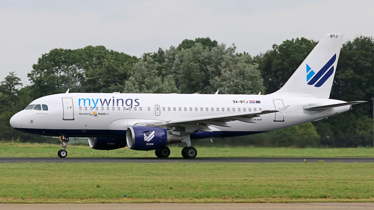 Airbus A319-100 9A-BTJ