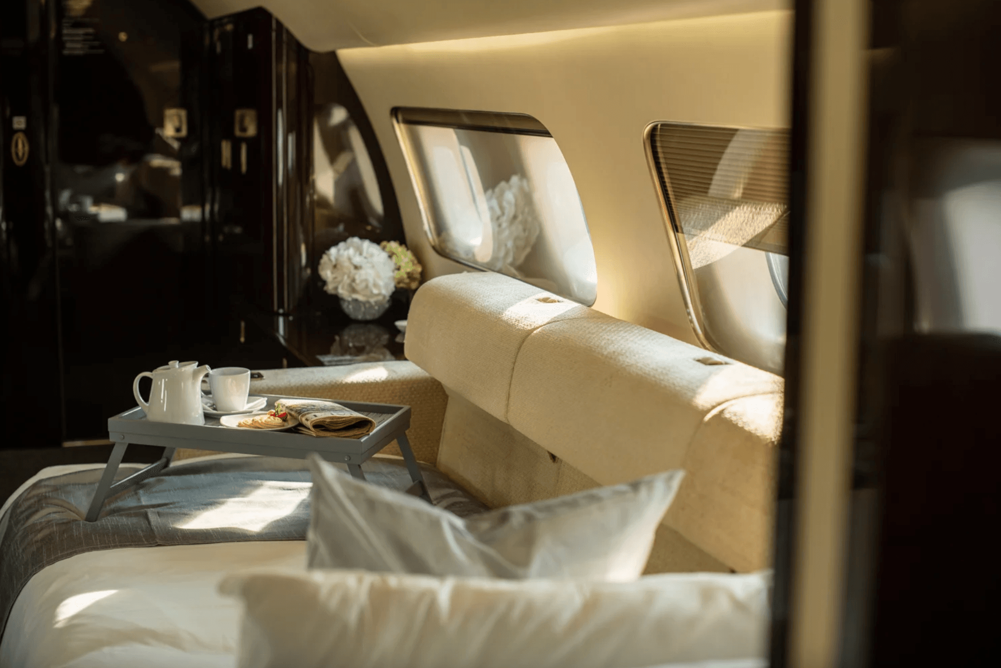 Embraer Lineage 1000 9H-DEE