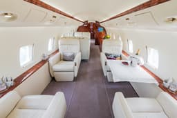 Challenger 850 9H-DOM