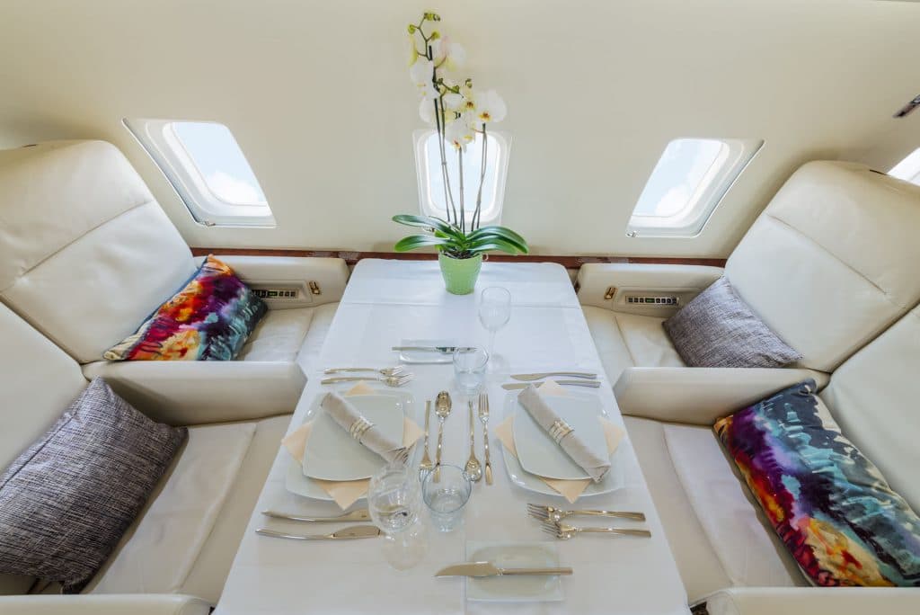 Challenger 850 9H-DOM