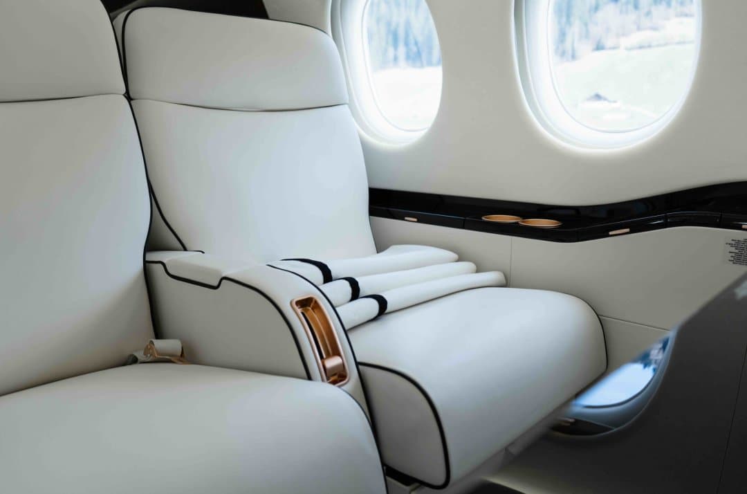 Falcon 7X 9H-GSWAN