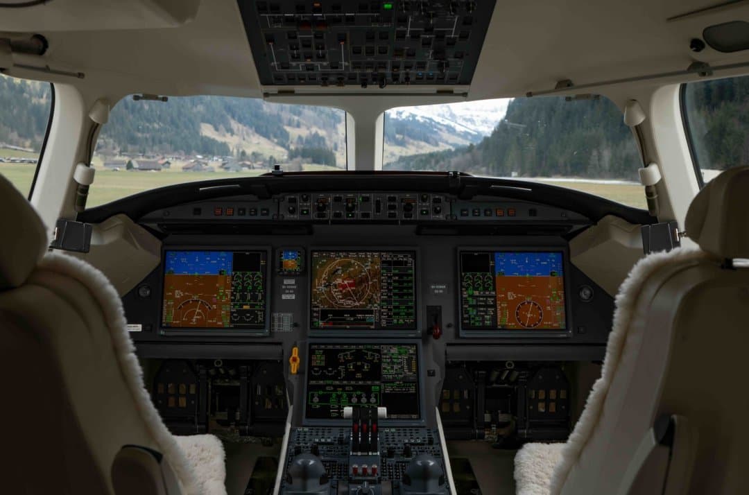 Falcon 7X 9H-GSWAN