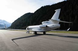 Falcon 7X 9H-GSWAN