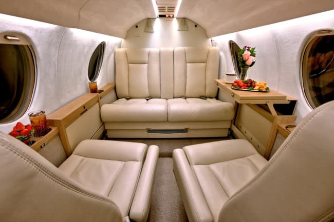 Falcon 100 9H-HMJ
