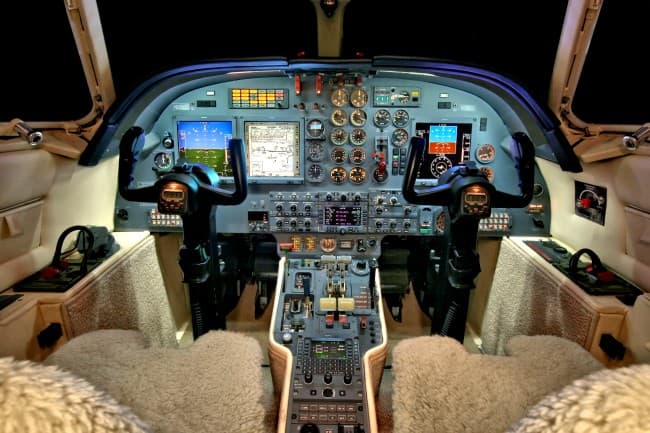 Falcon 100 9H-HMJ