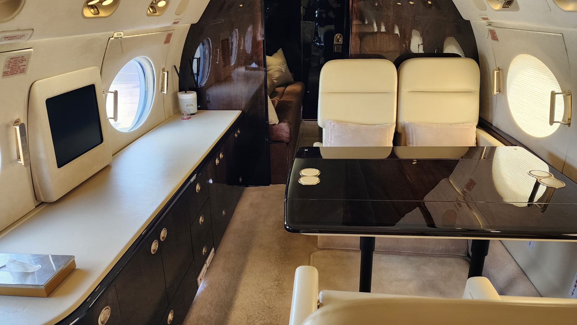 Gulfstream G550 9H-JSL