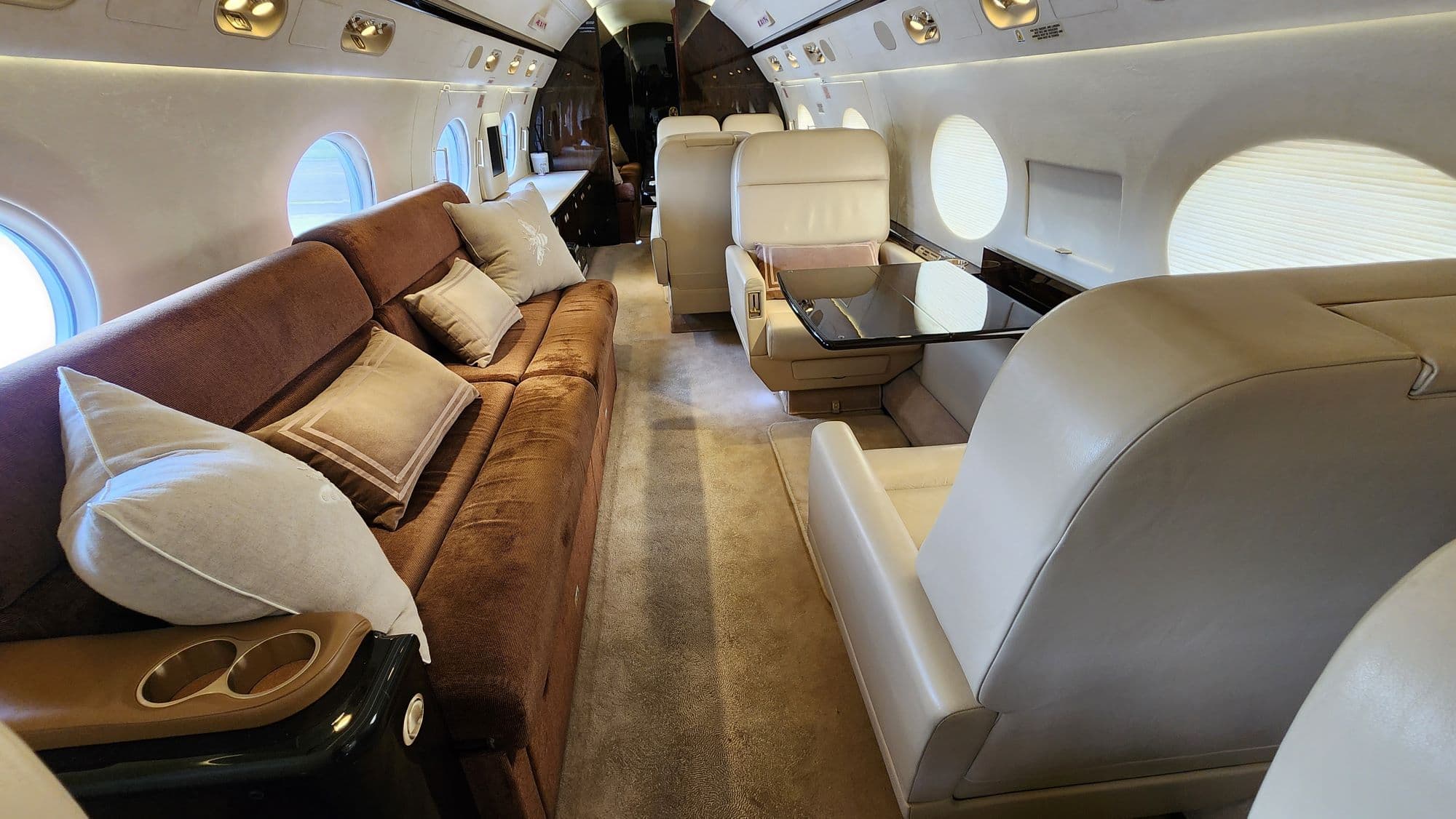 Gulfstream G550 9H-JSL