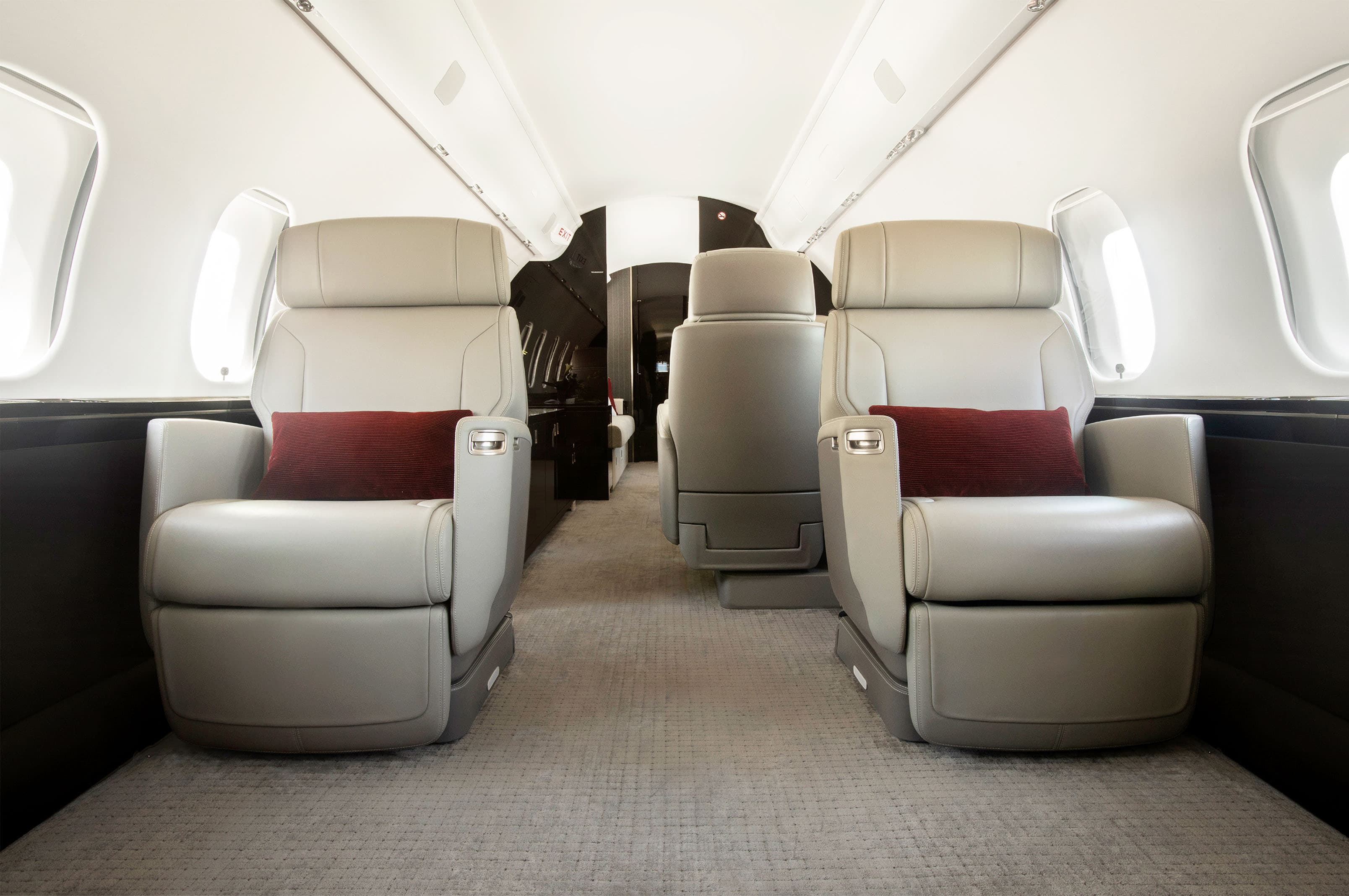 Global 5500 9H-MAS