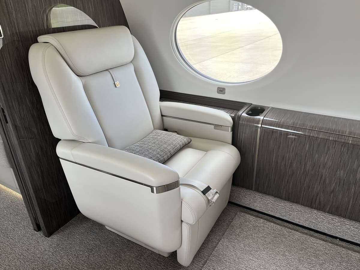 Gulfstream G650ER 9H-MFC