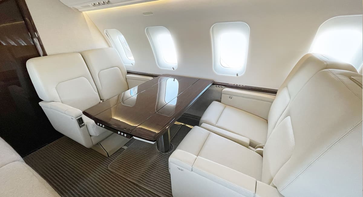 Challenger 605 9H-VFN