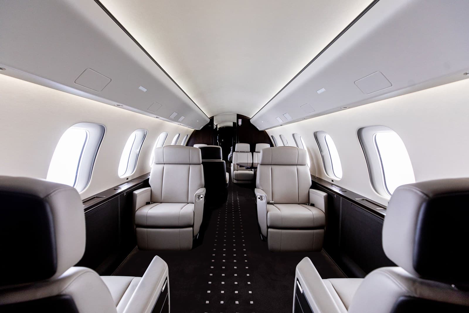 Global 7500 9H-VIC