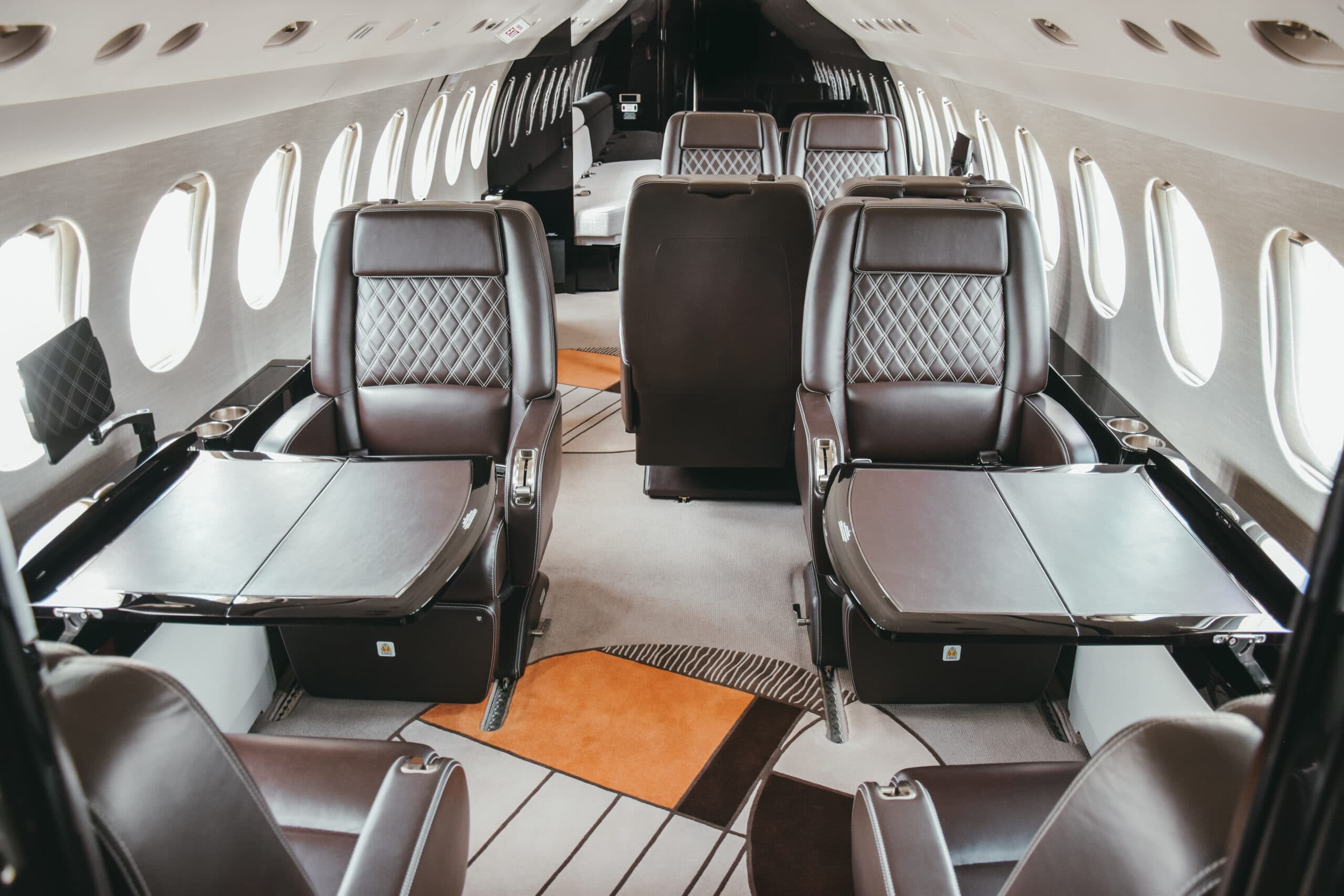 Falcon 7X 9H-VSLK