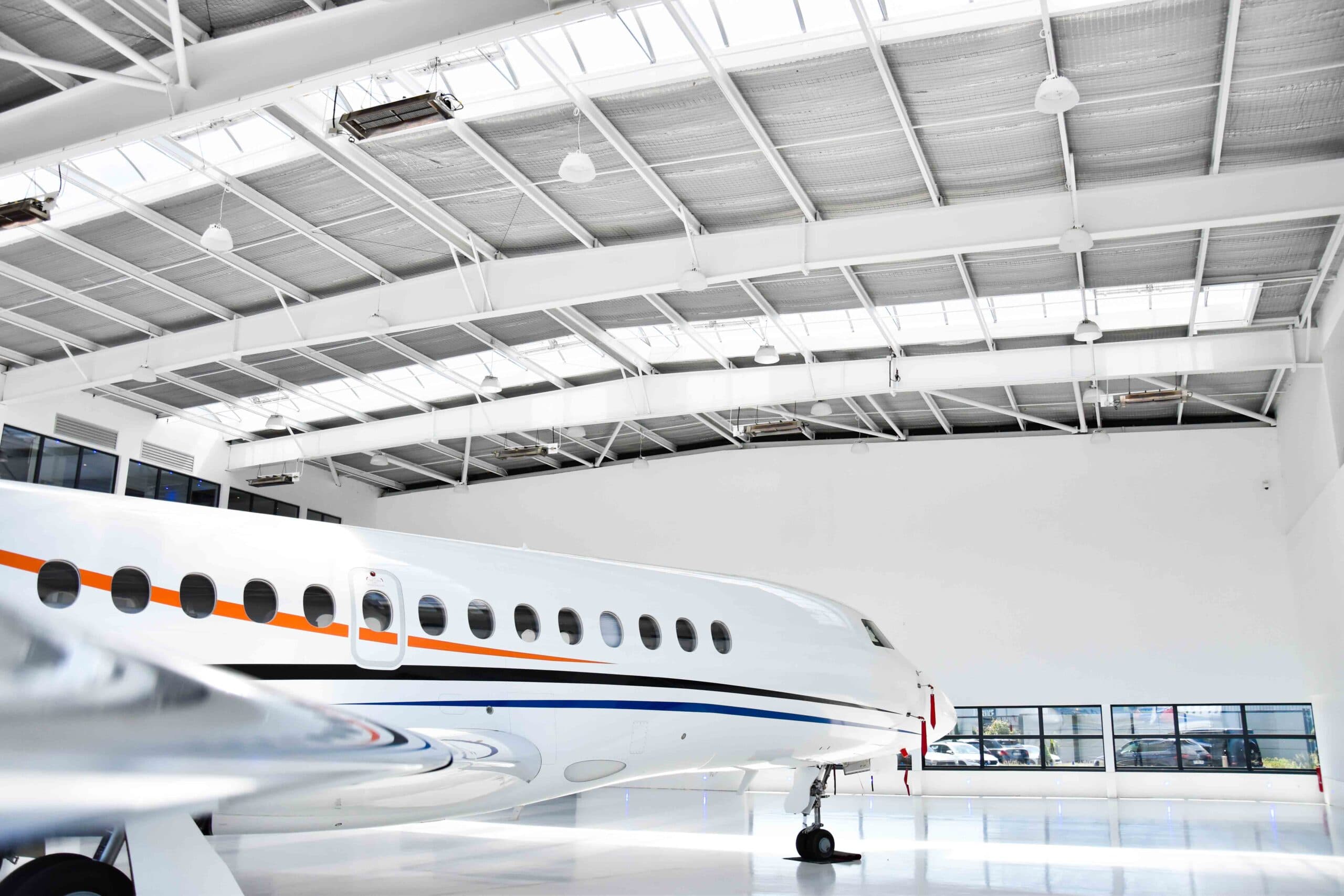 Falcon 7X 9H-VSLK
