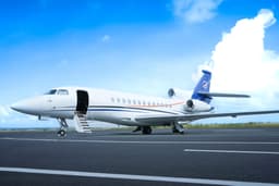 Falcon 7X 9H-VSLK