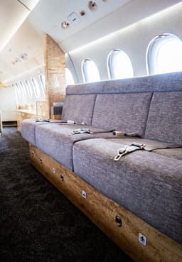Falcon 7X 9H-XONE