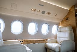 Falcon 7X 9H-XONE