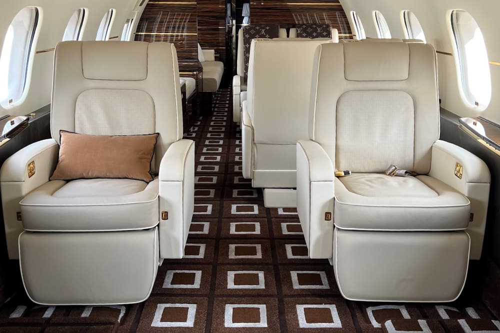 Global 5000 9H-YAA