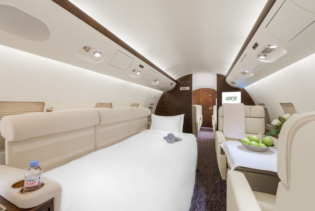 Challenger 850 9H-BOO