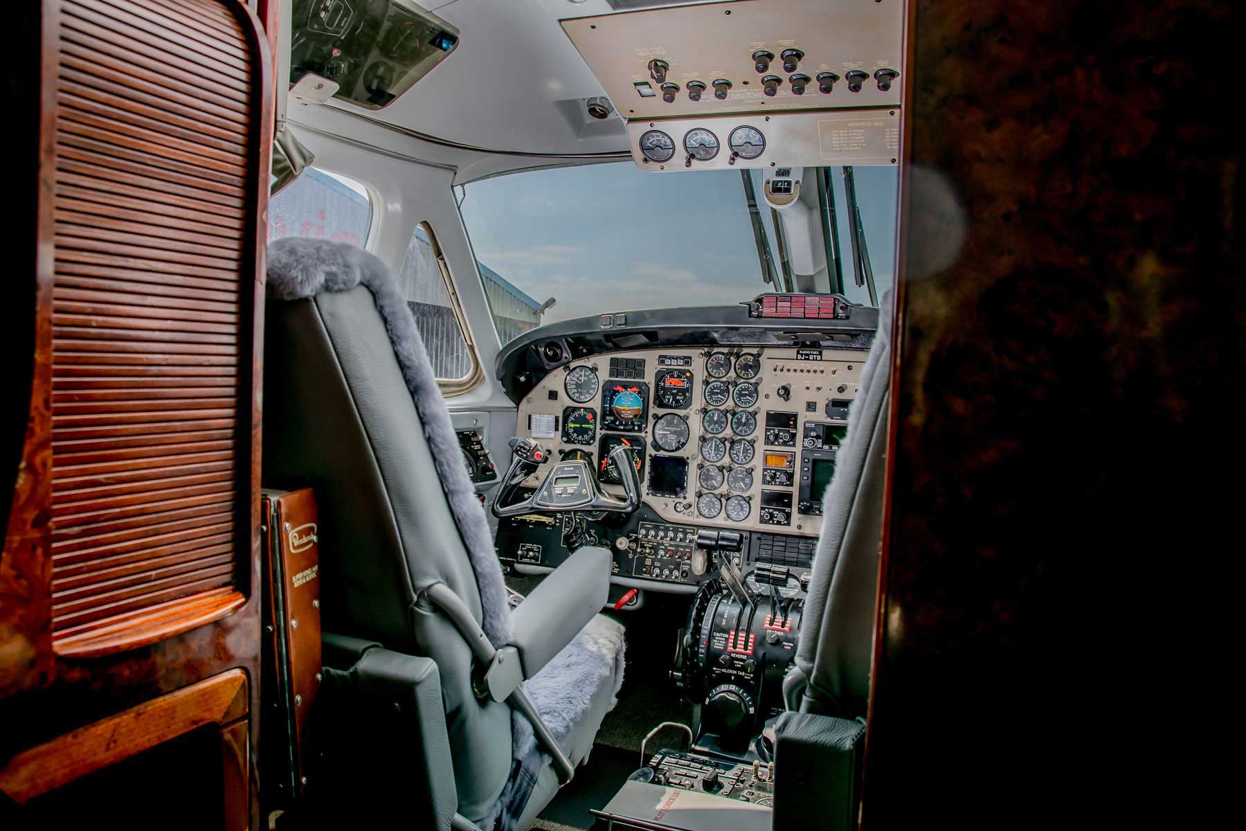 Beechcraft King Air 200 9J-STB