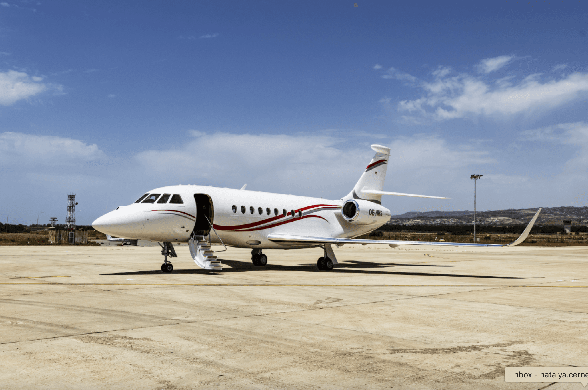 Falcon 2000LX OE-HHS