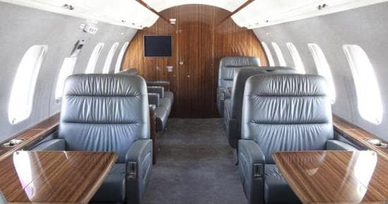 Challenger 605 A6-MVD