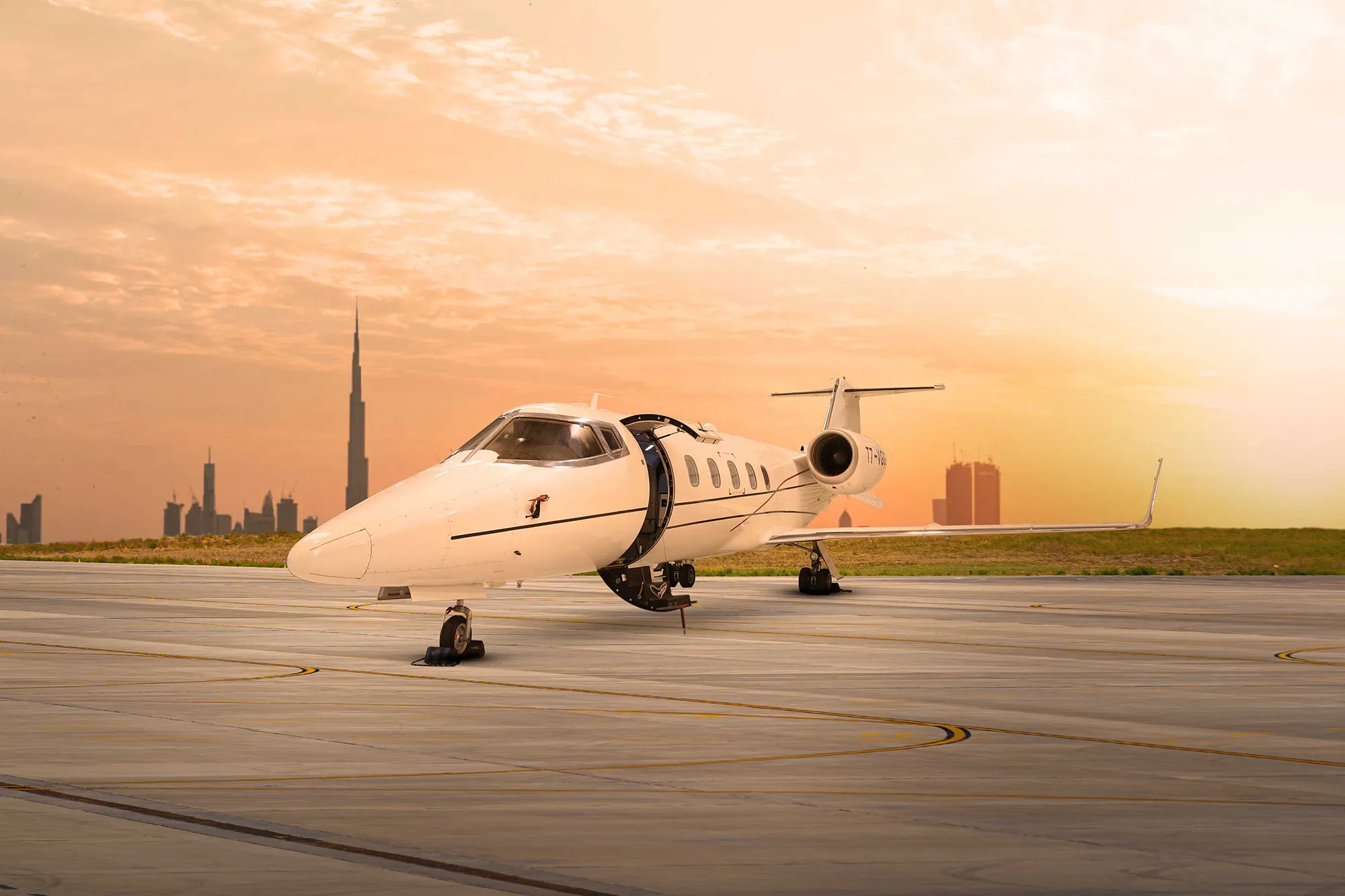 Learjet 60XR A6-VGG