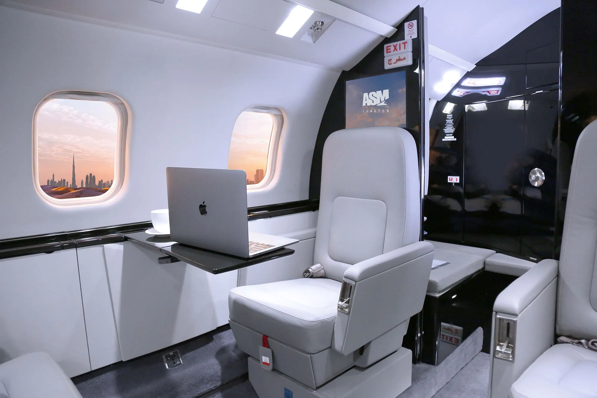 Learjet 60XR A6-VGG