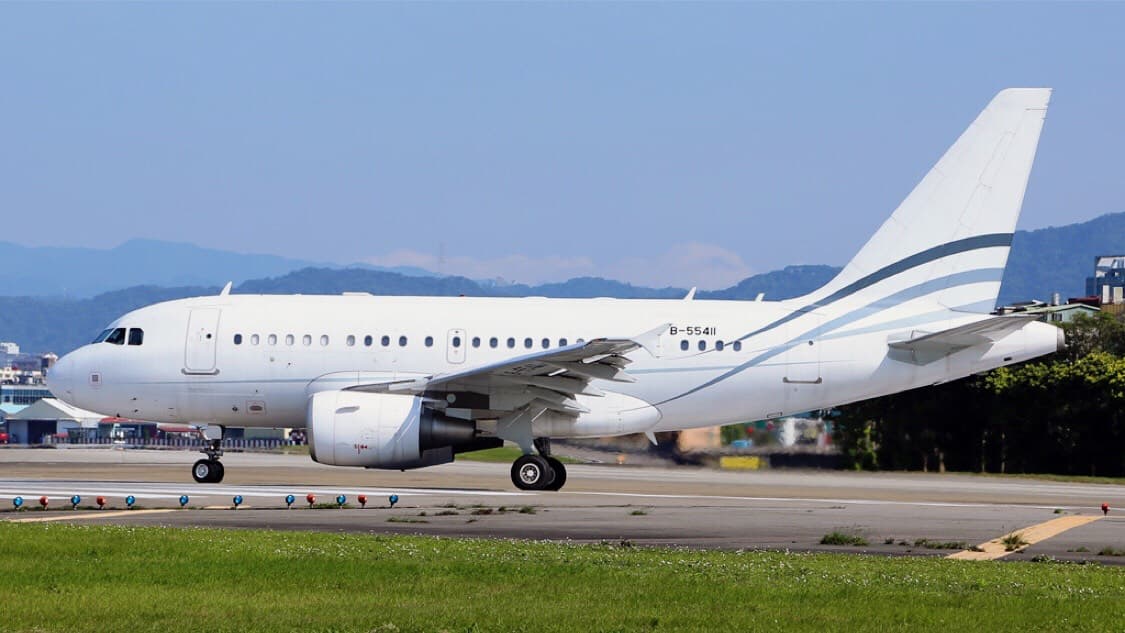 Airbus ACJ318 B-55411