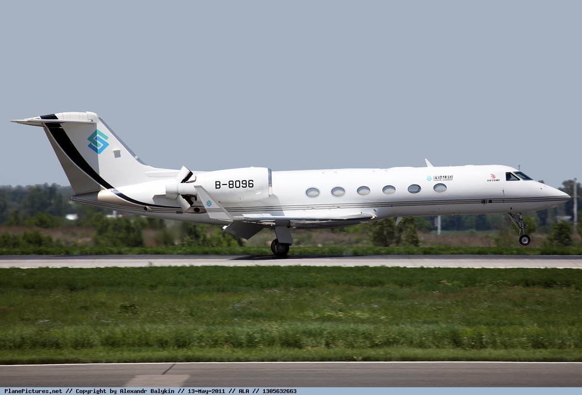 Gulfstream G450 B-8096