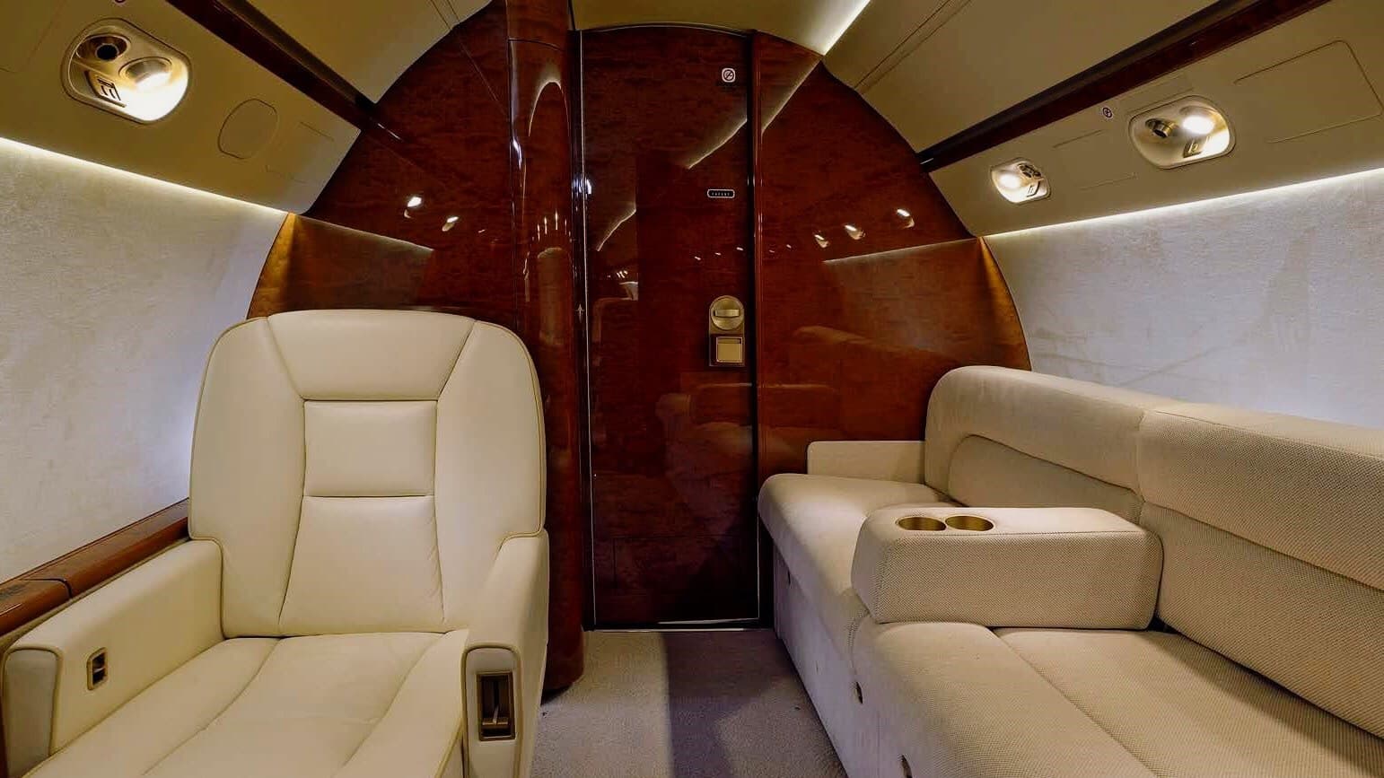Gulfstream G550 B-90609
