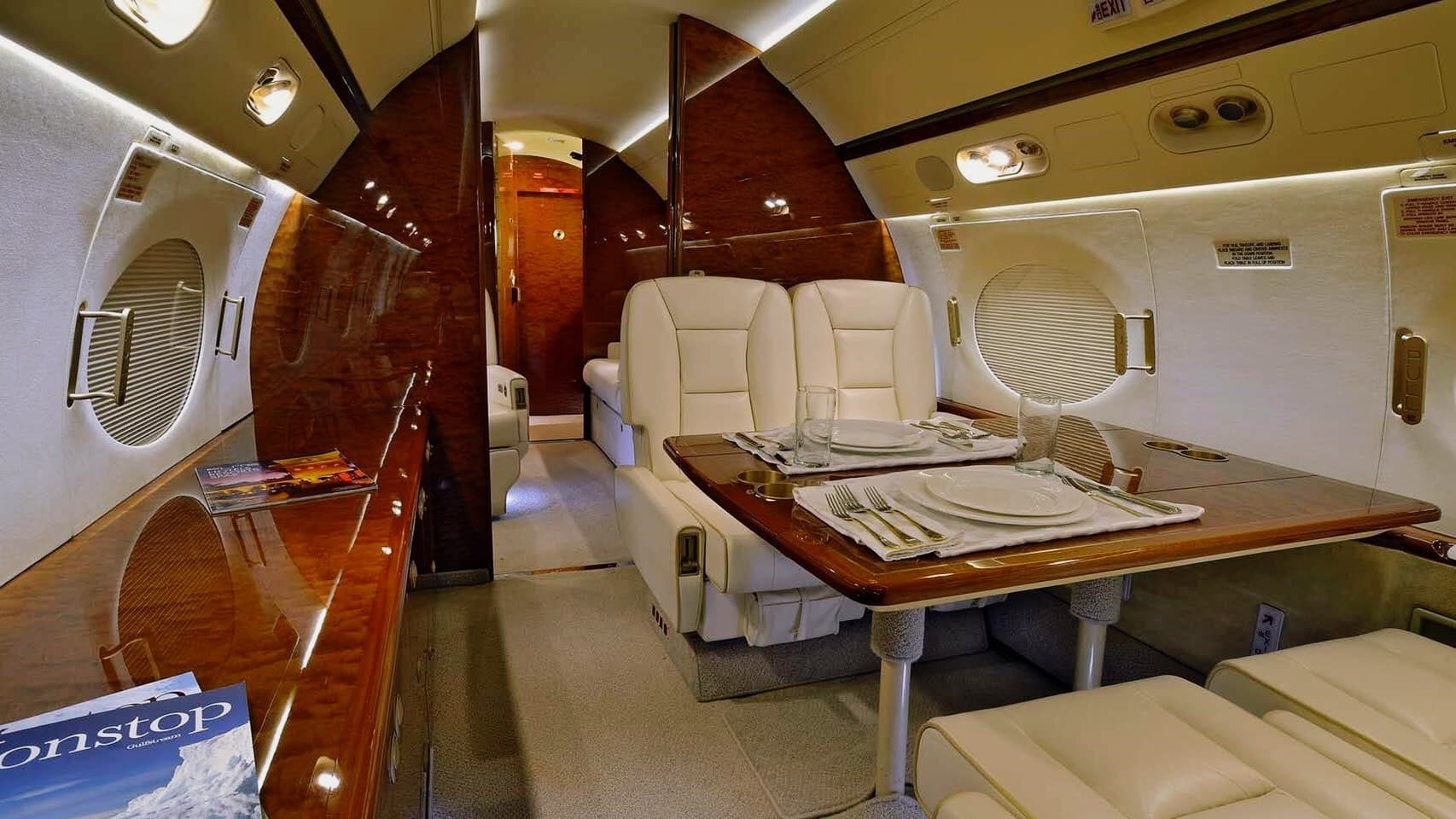 Gulfstream G550 B-99888