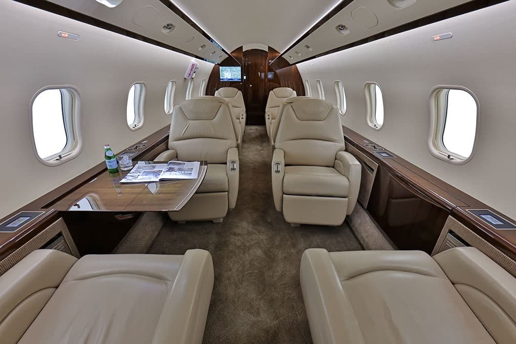 Challenger 300 C-FDDI