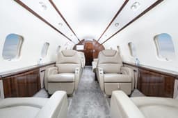 Challenger 300 C-FGGF
