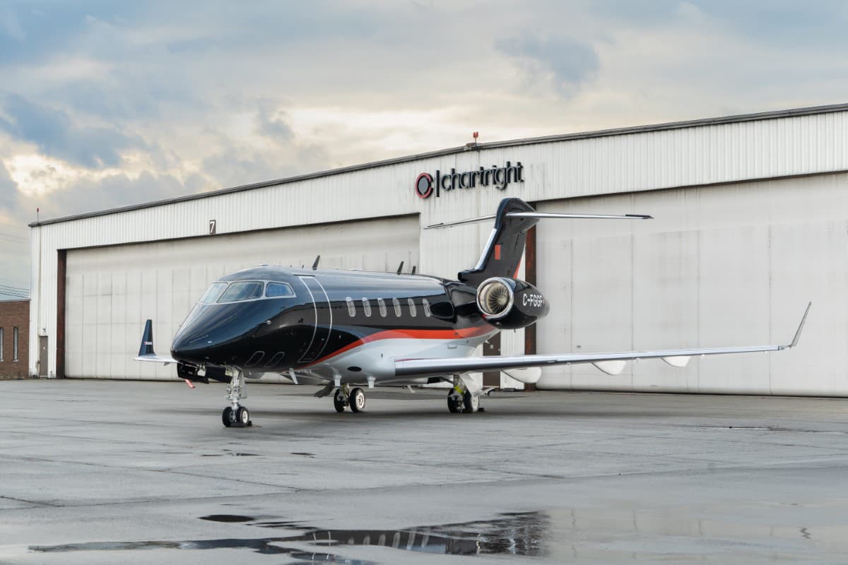 Challenger 300 C-FGGF