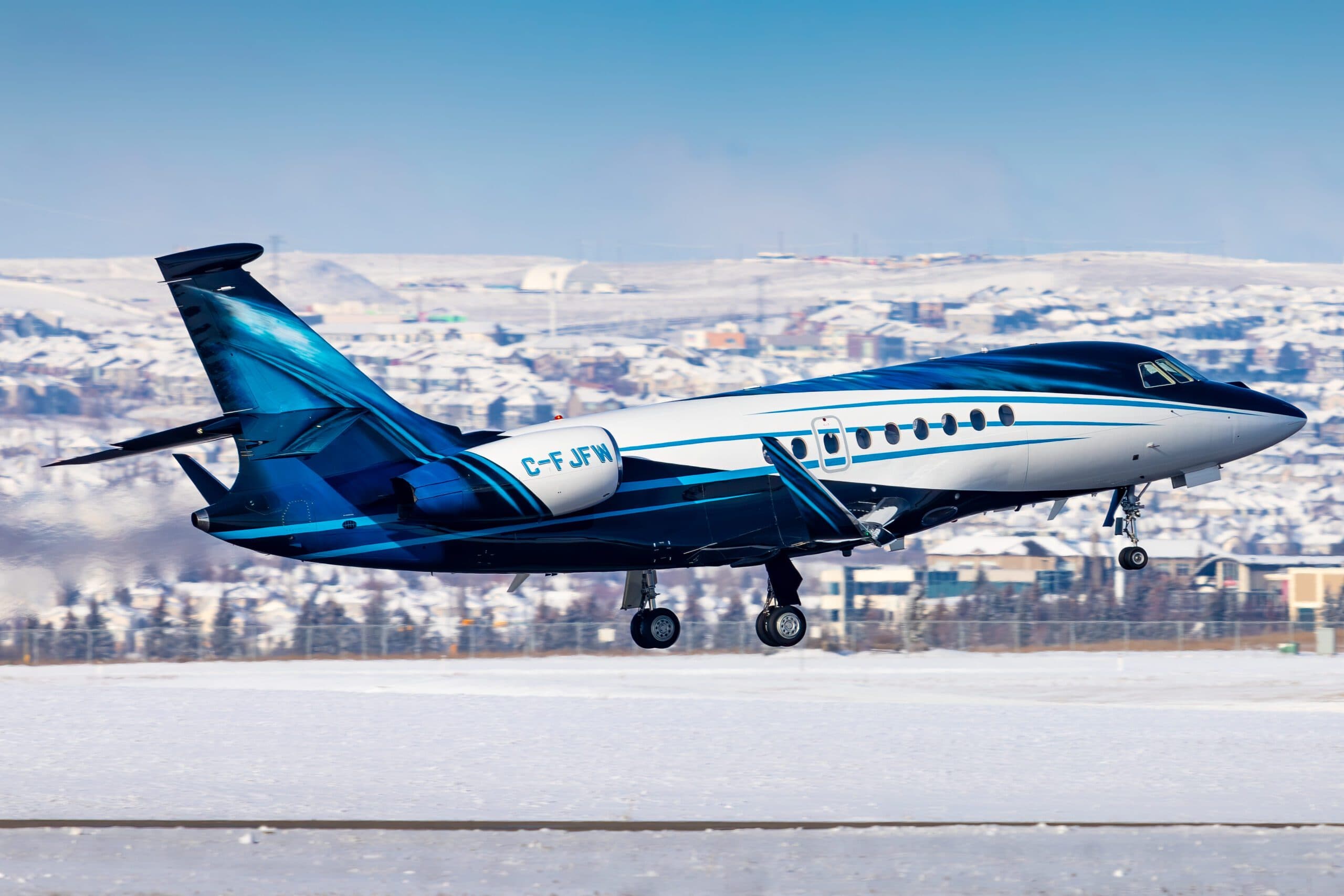 Falcon 2000LX C-FJFW