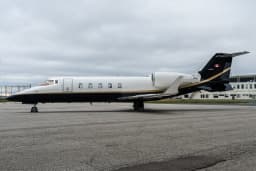 Learjet 60 C-FJGG