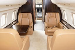 Challenger 605 C-FVDN